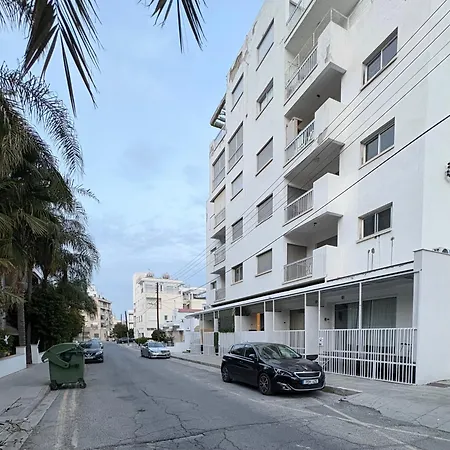 Apartments דירה *